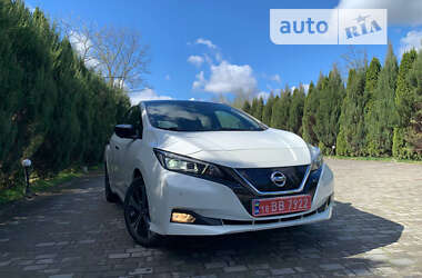 Хэтчбек Nissan Leaf 2018 в Самборе