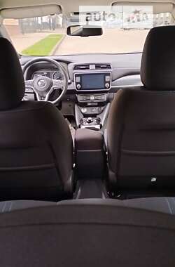 Хэтчбек Nissan Leaf 2020 в Сумах