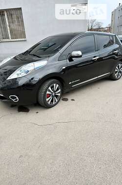 Хетчбек Nissan Leaf 2013 в Харкові