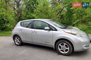 Хетчбек Nissan Leaf 2011 в Києві