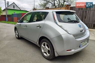 Хетчбек Nissan Leaf 2011 в Києві