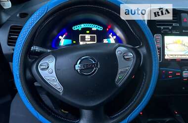 Хетчбек Nissan Leaf 2015 в Ужгороді