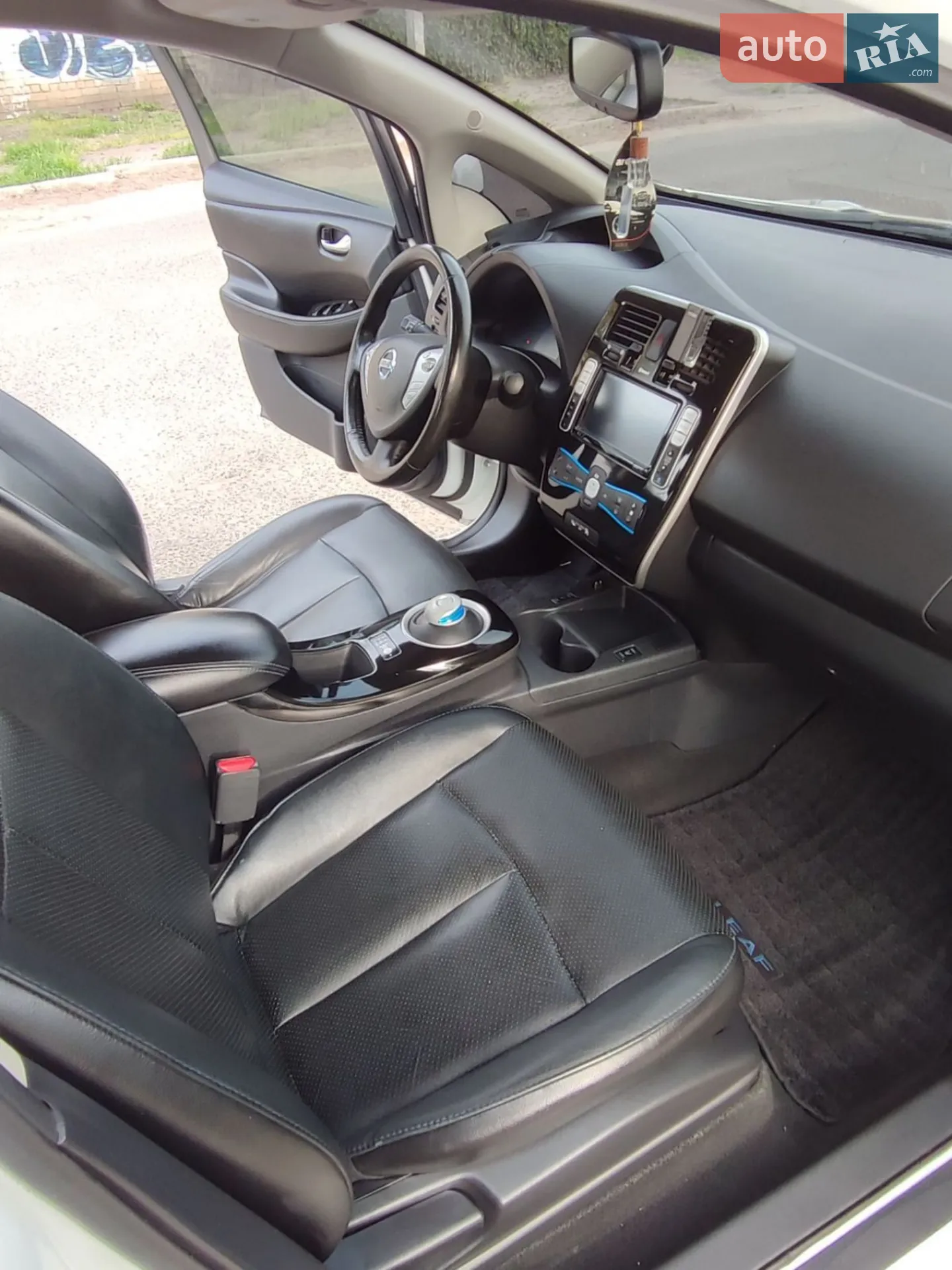 2015 Nissan Leaf - мініатюра 26