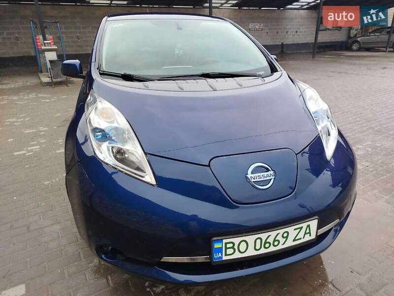 Хэтчбек Nissan Leaf 2017 в Тернополе