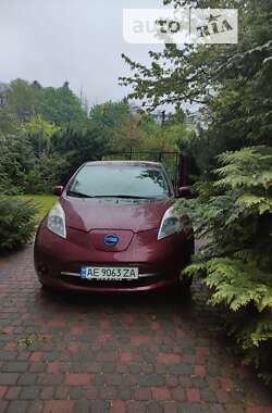 Хэтчбек Nissan Leaf 2016 в Львове