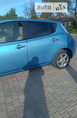 Хэтчбек Nissan Leaf 2013 в Бершади