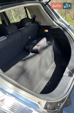 Хэтчбек Nissan Leaf 2013 в 