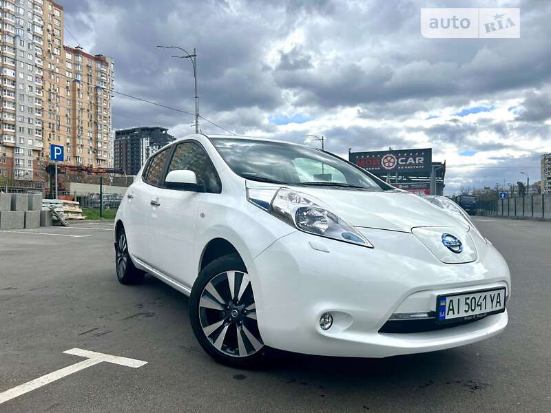 Хетчбек Nissan Leaf 2016 в Харкові