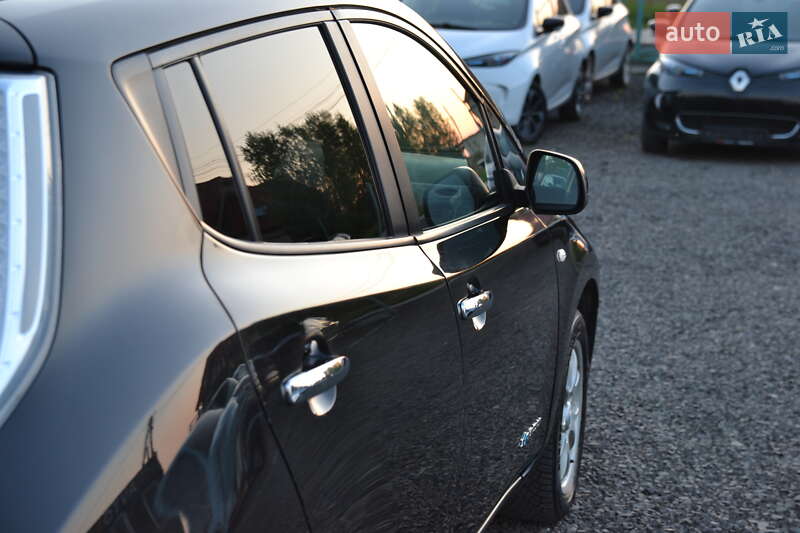 Хэтчбек Nissan Leaf 2014 в Луцке