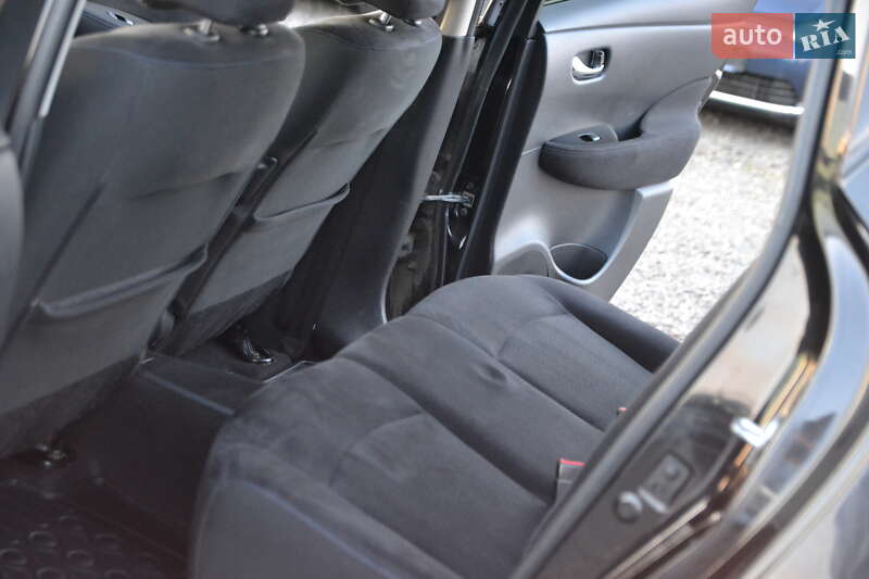 Хэтчбек Nissan Leaf 2014 в Луцке