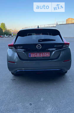 Хэтчбек Nissan Leaf 2021 в Львове