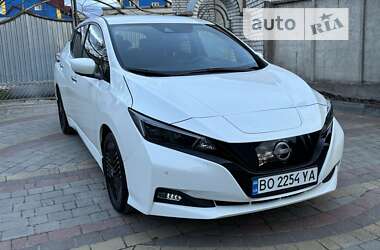 Хэтчбек Nissan Leaf 2023 в Тернополе