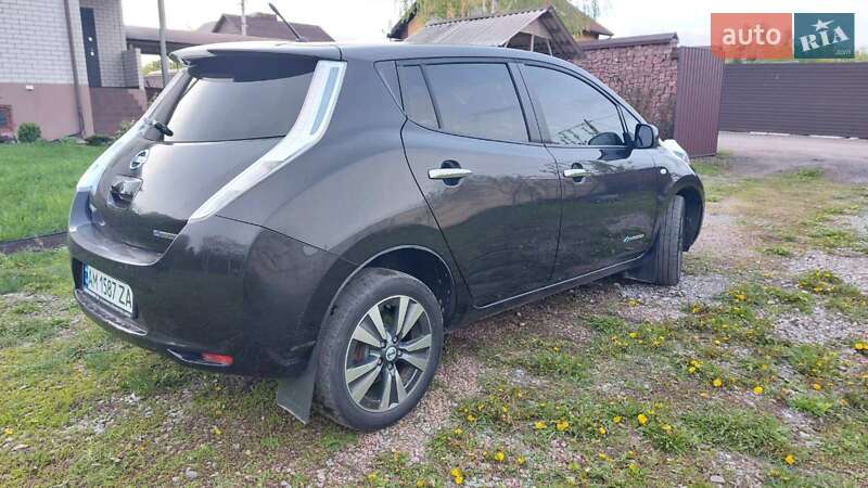 Хетчбек Nissan Leaf 2014 в Житомирі