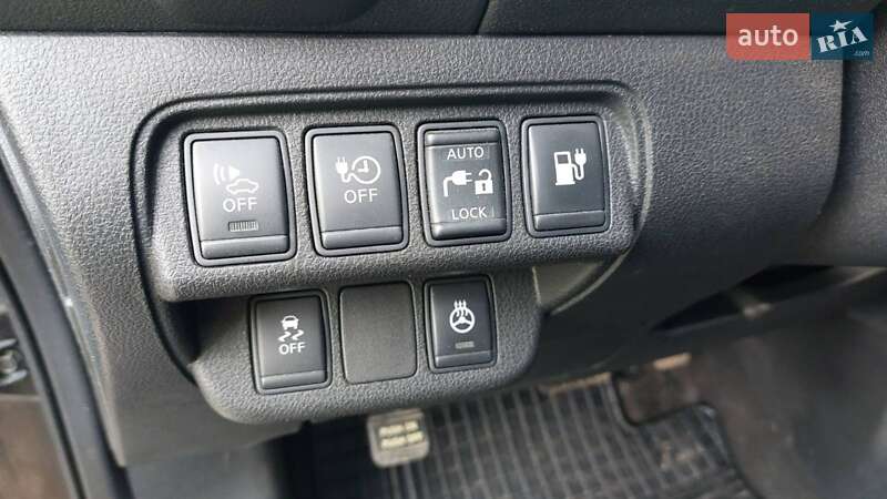 Хетчбек Nissan Leaf 2014 в Житомирі