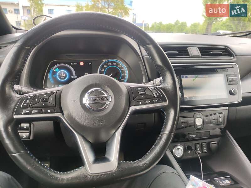 Хэтчбек Nissan Leaf 2018 в Житомире