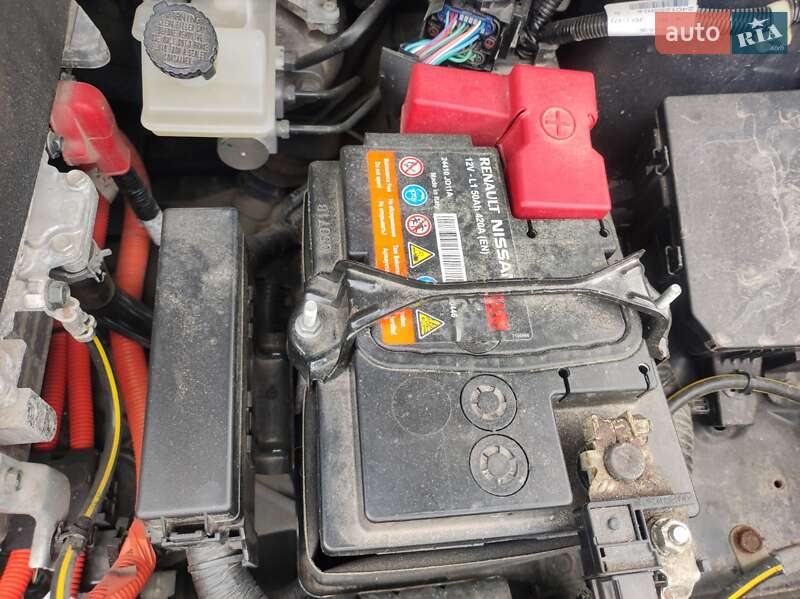 Хэтчбек Nissan Leaf 2018 в Житомире