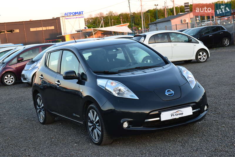 Хетчбек Nissan Leaf 2015 в Луцьку
