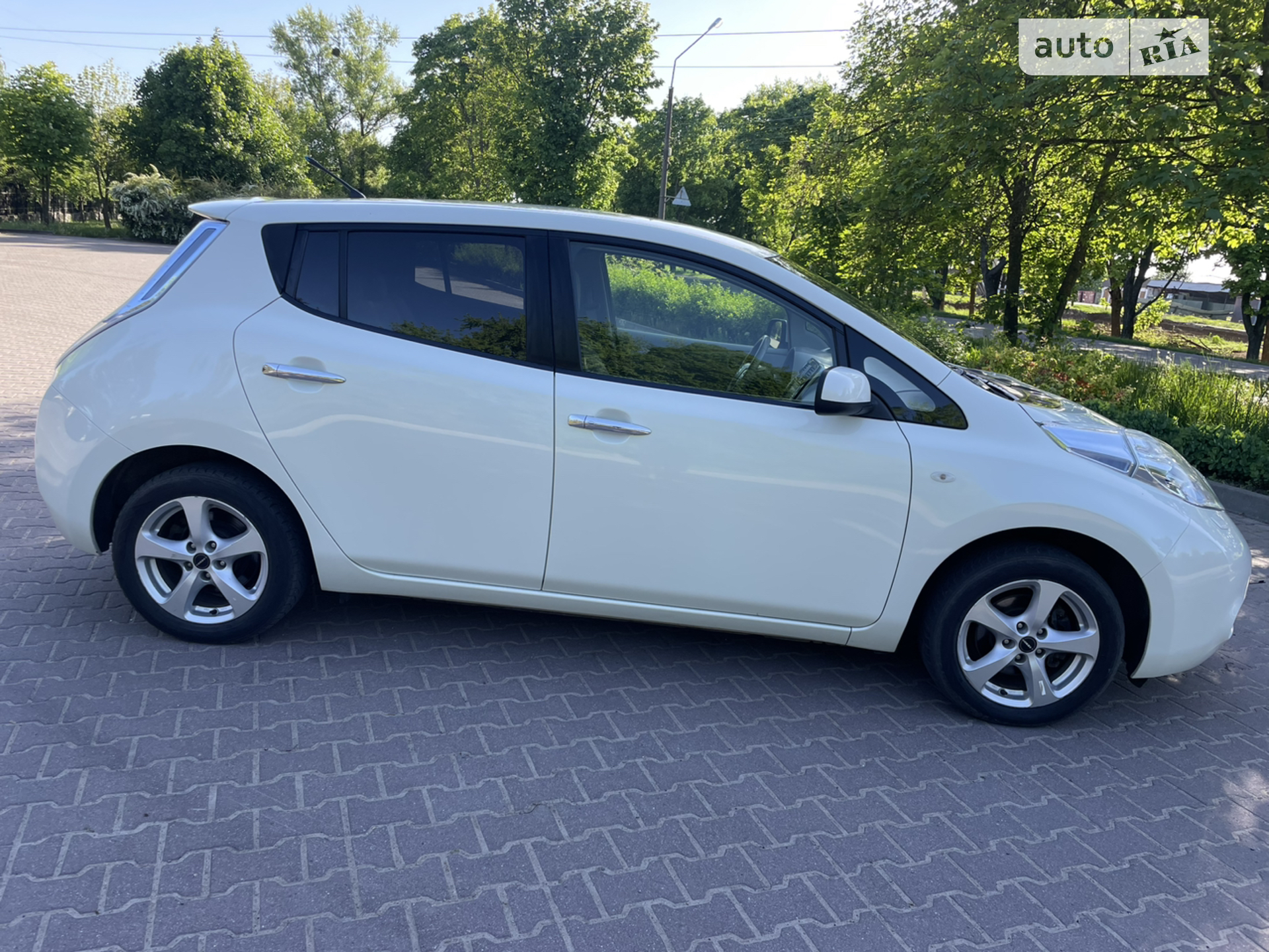 2012 Nissan Leaf - мініатюра 2