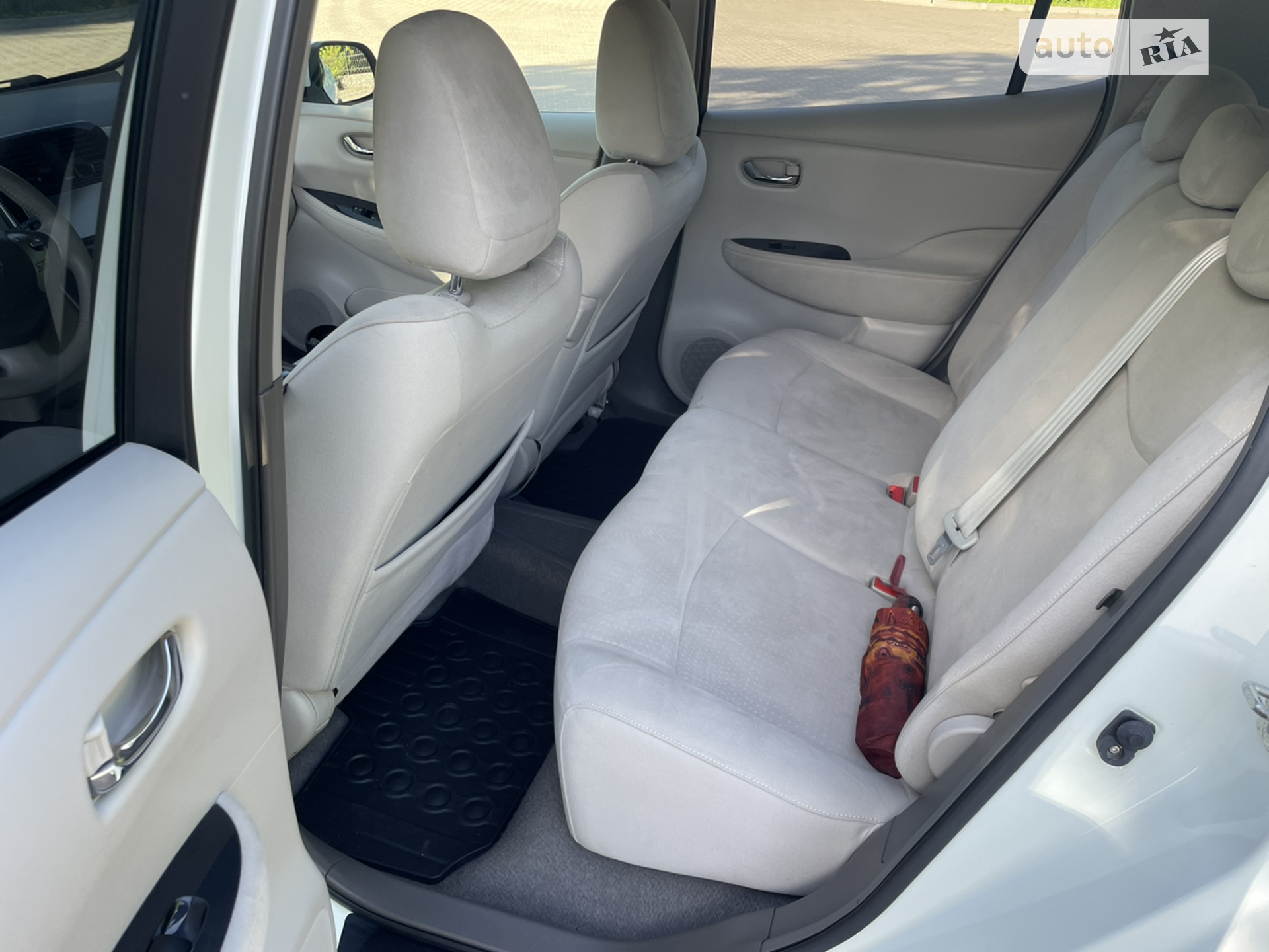 2012 Nissan Leaf - мініатюра 25
