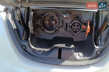 Хэтчбек Nissan Leaf 2015 в 