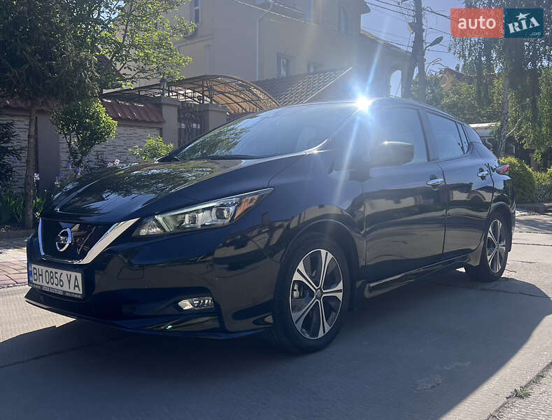 Nissan Leaf 2021