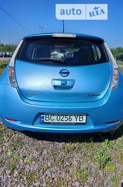 Хэтчбек Nissan Leaf 2014 в Львове