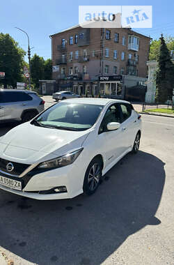 Хэтчбек Nissan Leaf 2018 в Черкассах