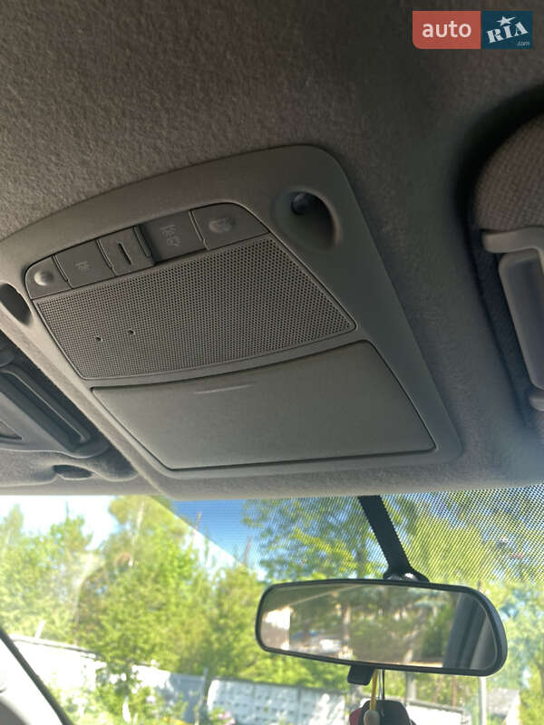 Хетчбек Nissan Leaf 2014 в Житомирі