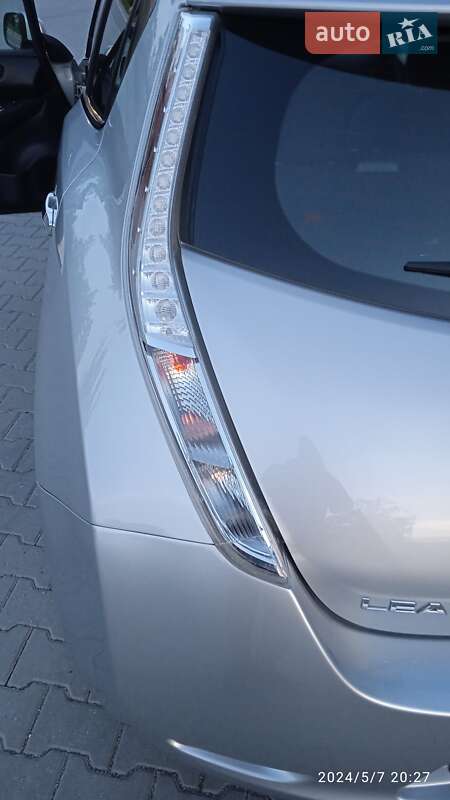 Хэтчбек Nissan Leaf 2014 в Немирове