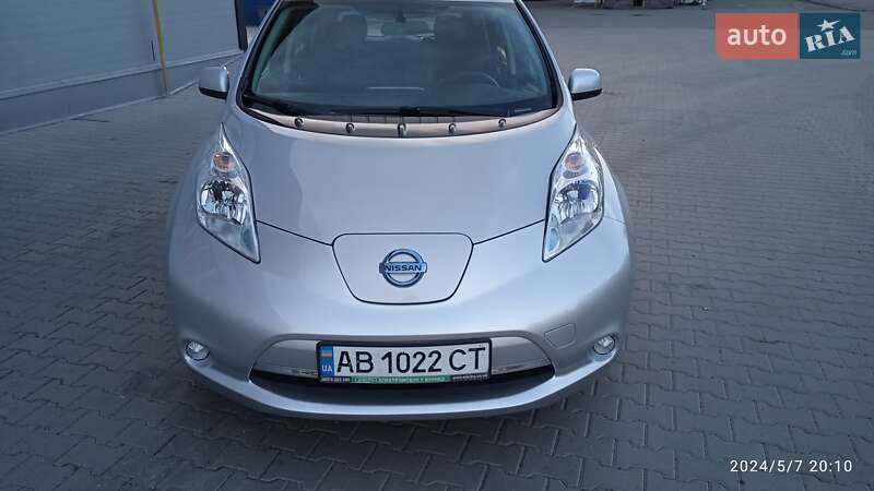 Хэтчбек Nissan Leaf 2014 в Немирове