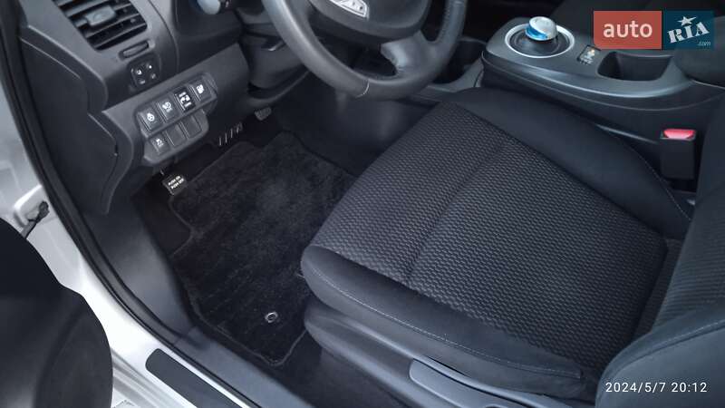 Хэтчбек Nissan Leaf 2014 в Немирове