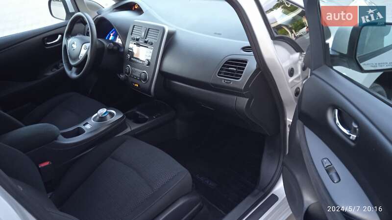 Хэтчбек Nissan Leaf 2014 в Немирове