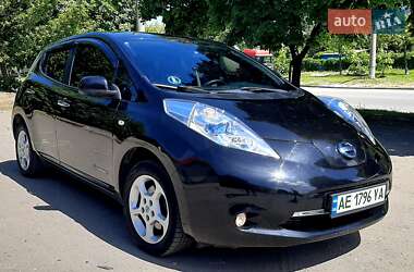 Хэтчбек Nissan Leaf 2014 в Днепре
