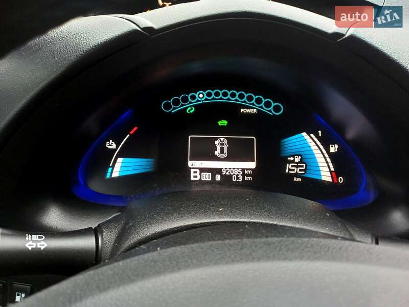 Хэтчбек Nissan Leaf 2014 в Днепре