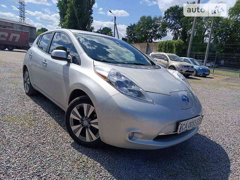 Хэтчбек Nissan Leaf 2013 в Черкассах