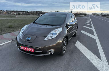 Хетчбек Nissan Leaf 2016 в Луцьку