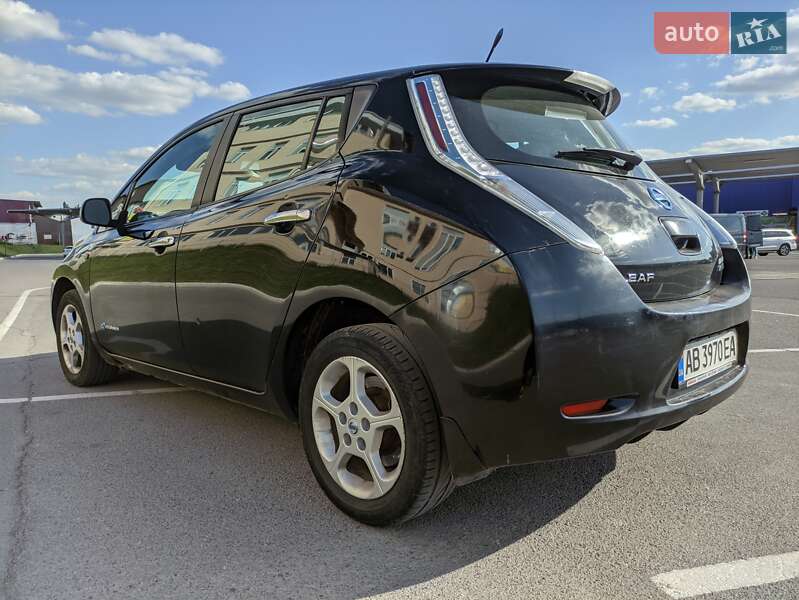 Хетчбек Nissan Leaf 2013 в Вінниці
