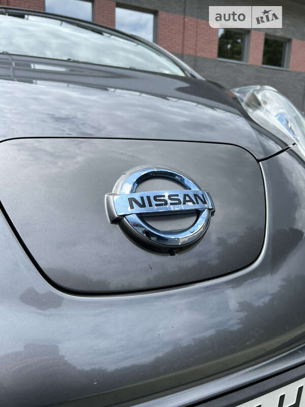 Хэтчбек Nissan Leaf 2014 в Костополе