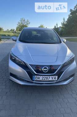 Хэтчбек Nissan Leaf 2021 в Ровно