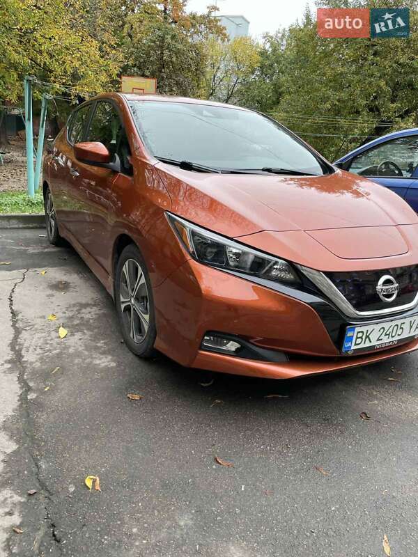 Хетчбек Nissan Leaf 2022 в Рівному фото 3 Хетчбек Nissan Leaf 2022 в Рівному