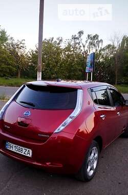 Хэтчбек Nissan Leaf 2011 в Белгороде-Днестровском