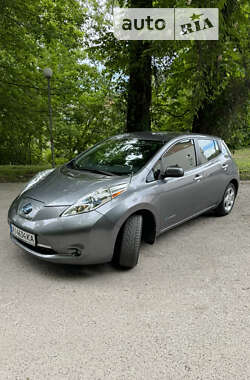 Хетчбек Nissan Leaf 2015 в Обухові