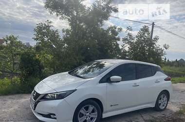 Хэтчбек Nissan Leaf 2018 в Хмельницком