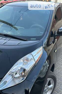 Хэтчбек Nissan Leaf 2013 в Одессе