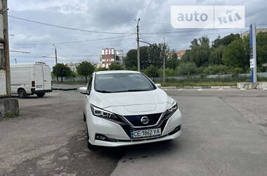 Хэтчбек Nissan Leaf 2021 в Черновцах