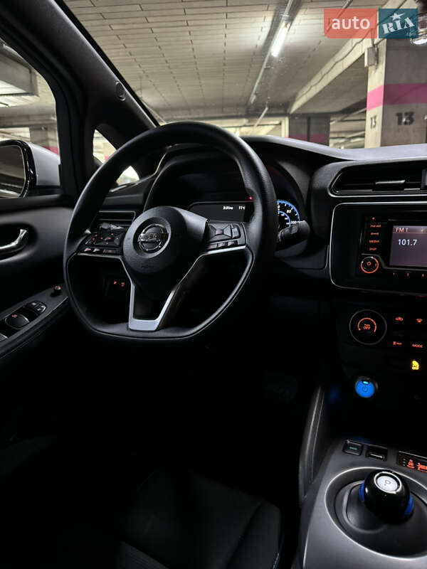 Хетчбек Nissan Leaf 2018 в Львові