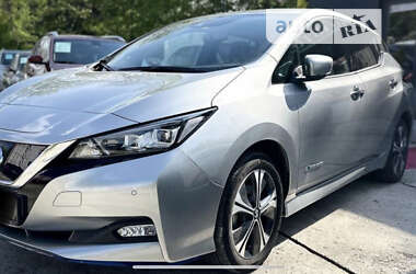 Хэтчбек Nissan Leaf 2020 в Черновцах