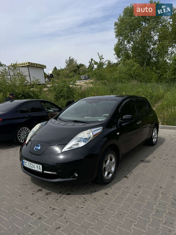 Nissan Leaf 2011