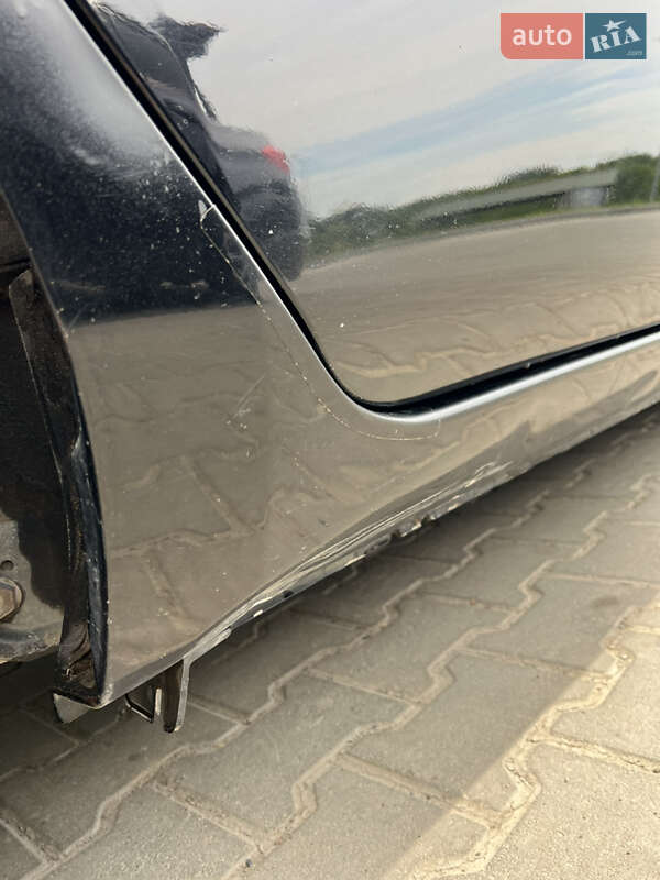 Хетчбек Nissan Leaf 2011 в Львові