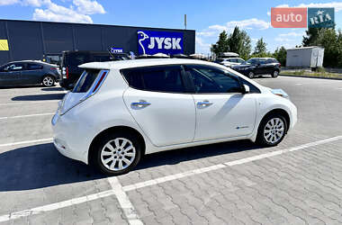 Хэтчбек Nissan Leaf 2015 в Киеве